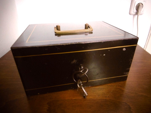 Große vintage geldkasette mit - große,