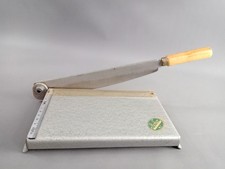 ALTER Papierschneider FLOSTO